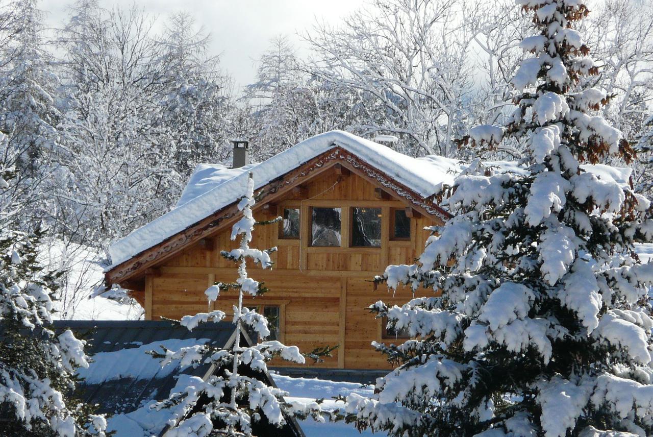 Chalet Cerf Che Serre Chevalier Esterno foto